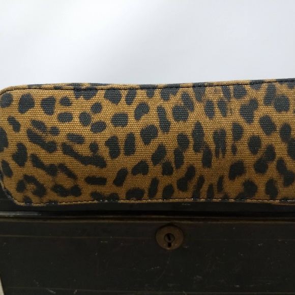 CHICO'S "JACKIE" CANVAS TRAVEL COSMETIC CASE - Picture 3 of 6